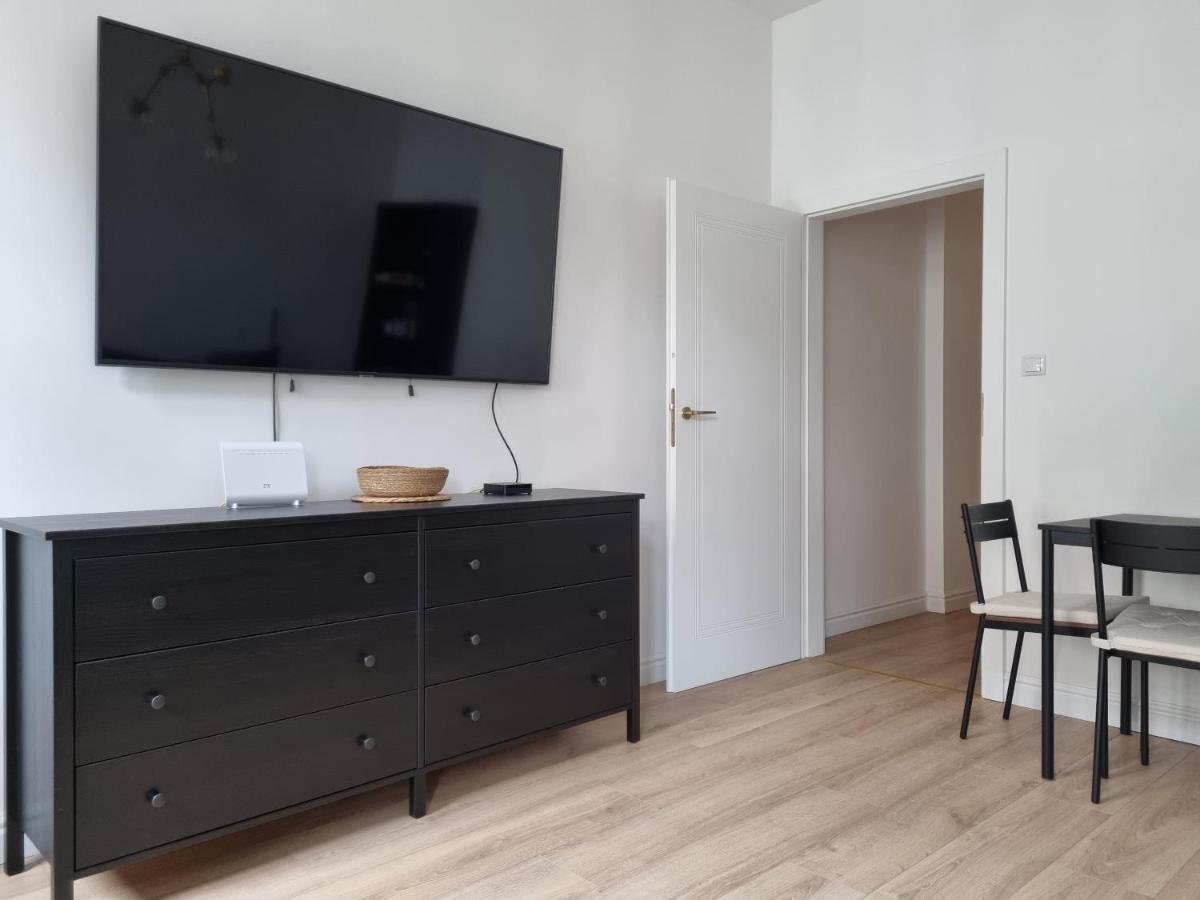 Apartament W Kamienicy Appartement Poznań Buitenkant foto